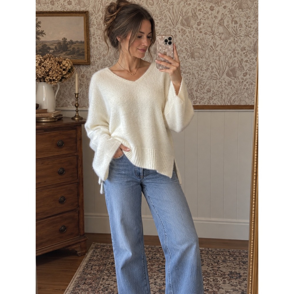 Another Love Super Soft Fuzzy Ivory Sweater – Size Large